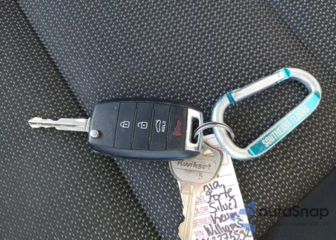 2017 Kia Forte Lx from USA, damaged, VIN 3KPFK4A74HE085483